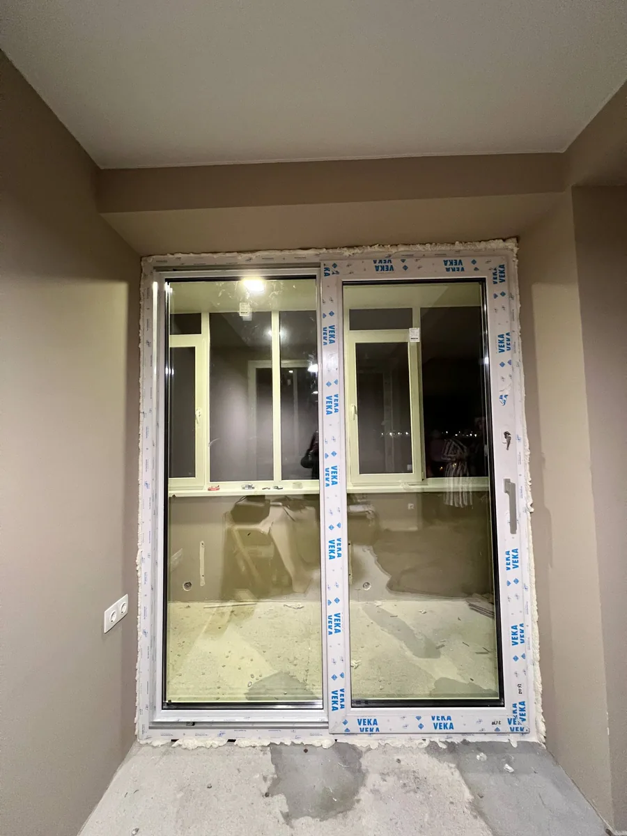 Exemplu de sistem glisant PVC VEKA — montaj Grafitex Moldova