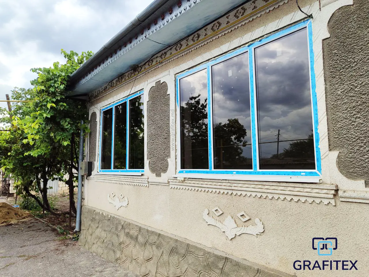 Vitraj logie PVC, producție și montaj Grafitex