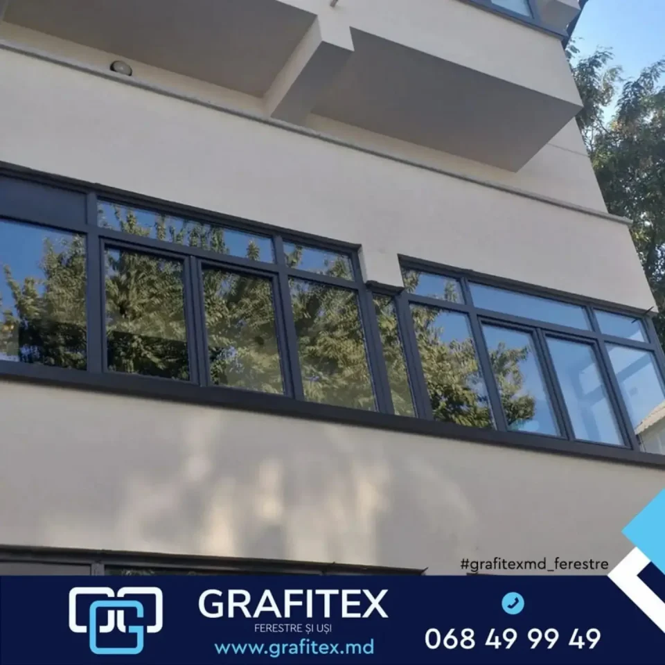 Vitraj logie PVC cu profil VEKA — exemplu montaj Grafitex